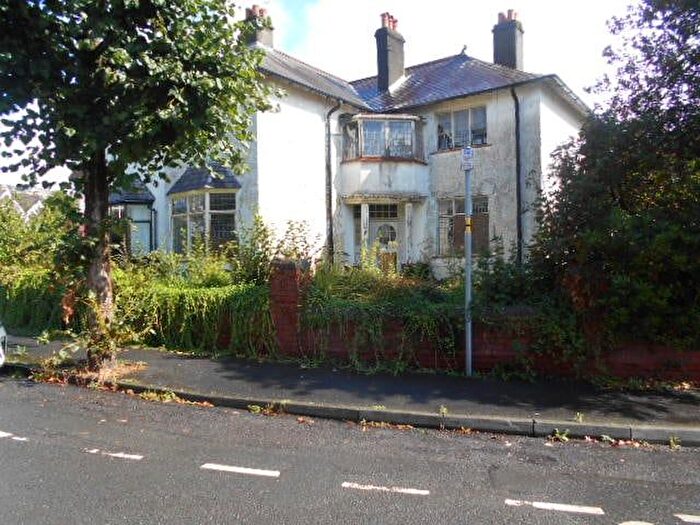 4 Bedroom Semi-Detached House For Sale In Eaton Crescent, Swansea, SA1