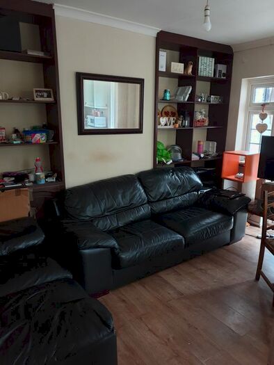 6 Bedroom Terraced House To Rent In Divinity Road, Oxford, OX4