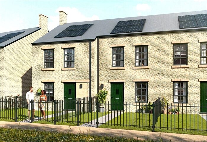 3 Bedroom End Terrace House To Rent In Gowda Way, Glossop, Derbyshire, SK13
