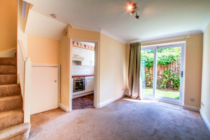 1 Bedroom House To Rent In Deneside Court, Jesmond, Newcastle Upon Tyne, NE2