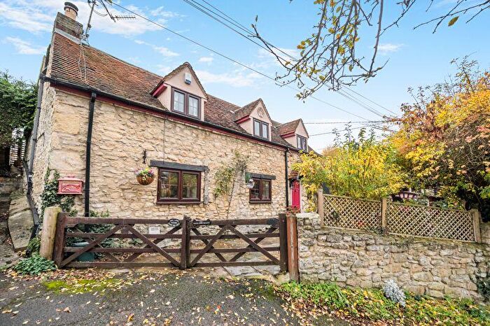 4 Bedroom Detached House For Sale In Valentine Cottage, Crown Road, Oxford, OX33