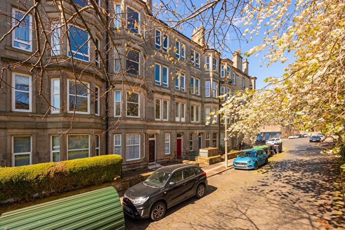 1 Bedroom Flat For Sale In / Connaught Place, Edinburgh, EH6