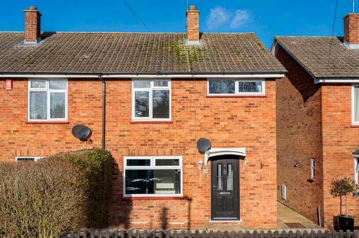 3 Bedroom Semi-Detached House For Sale In Turners Close, Bramfield, SG14