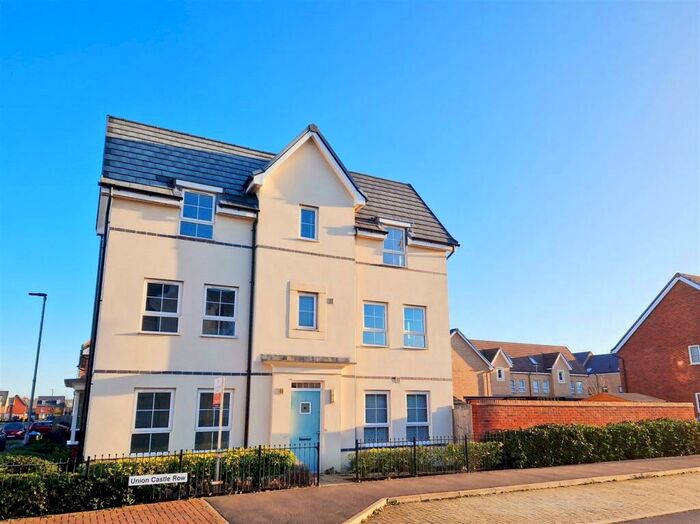 4 Bedroom Semi-Detached House To Rent In Union Castle Row, Brooklands, Milton Keynes, MK10