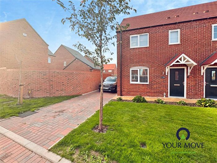 3 Bedroom Semi Detached House For Sale In Queenborough Road, Allesley, Coventry, West Midlands, CV5