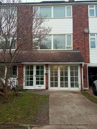 4 Bedroom Town House To Rent In Copthorne Gardens, Hornchurch RM11