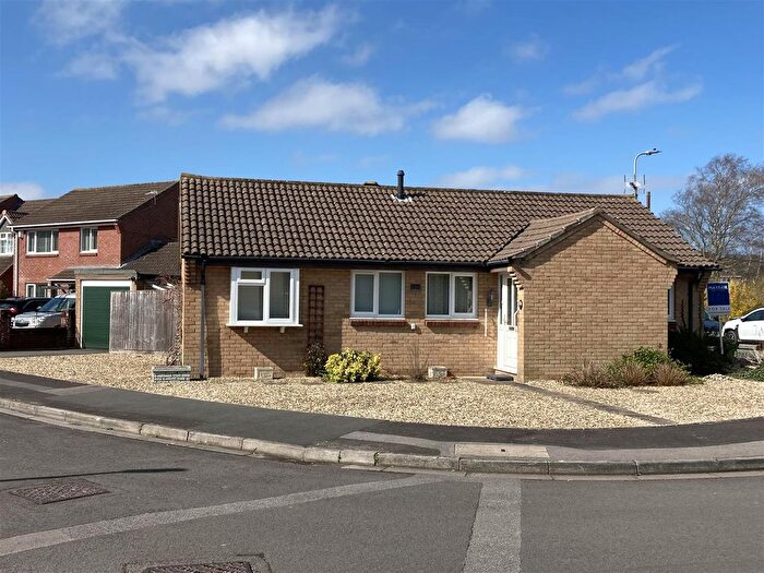 3 Bedroom Detached Bungalow For Sale In Westfield, Clevedon, BS21