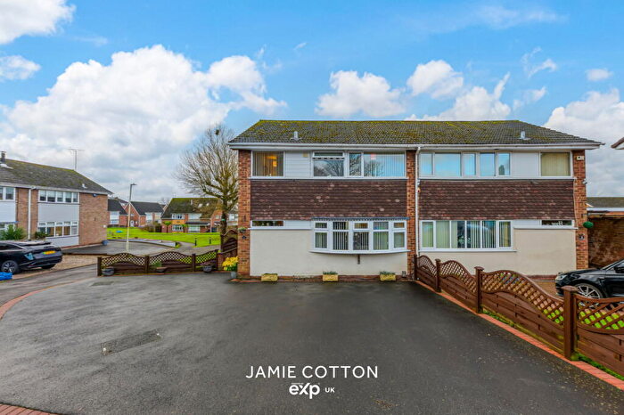 3 Bedroom Semi-Detached House For Sale In Thames Close, Brierley Hill, DY5