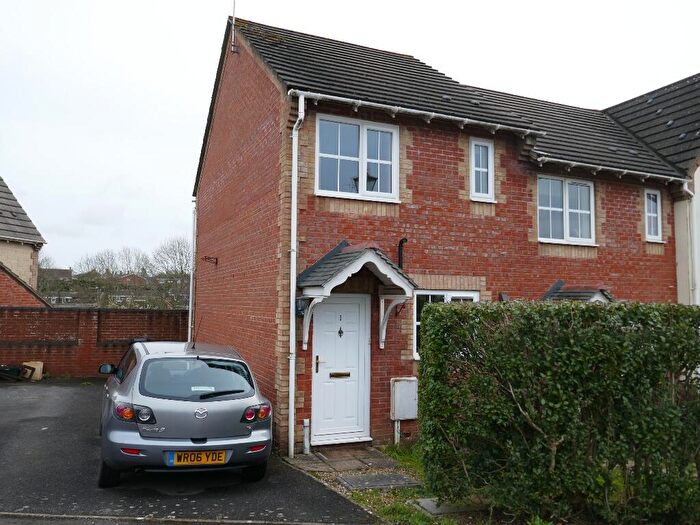 2 Bedroom End Of Terrace House To Rent In Plover Court, Yeovil, BA21