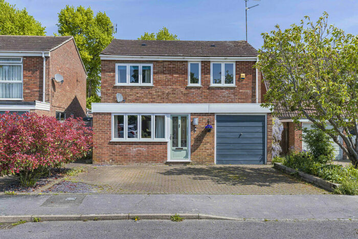 4 Bedroom Detached House For Sale In Latton Close, Chilton, OX11