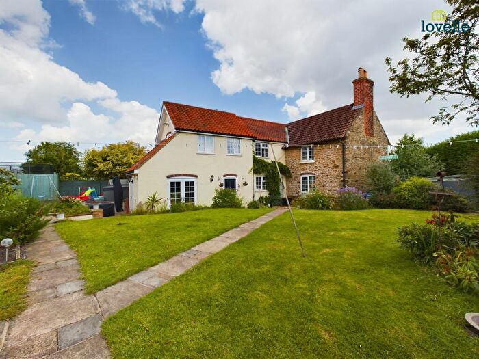 3 Bedroom Cottage For Sale In Main Road, North Willingham, LN8
