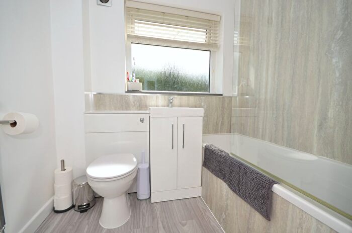 3 Bedroom Detached House For Sale In Tithe Close, Ringstead, Northamptonshire, NN14