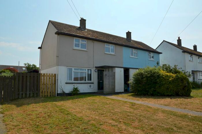 2 Bedroom Semi-Detached House To Rent In Calshot Close, Newquay, TR7