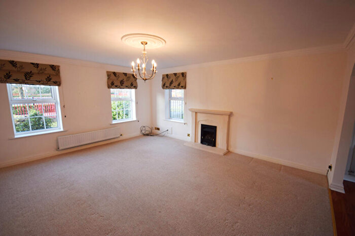 4 Bedroom Detached House To Rent In Abbots Row, Lytham St Annes, FY8
