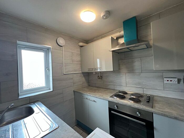 3 Bedroom Flat To Rent In Walsgrave Road, Coventry, CV2