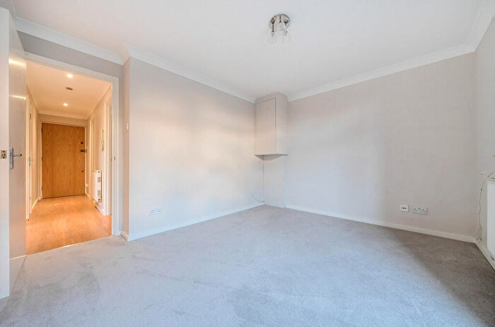 2 Bedroom Flat For Sale In Durham Road, Sidcup, DA14