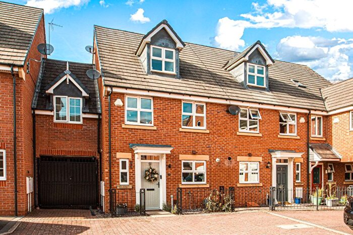 4 Bedroom Town House For Sale In Fosse Close, Burbage, LE10