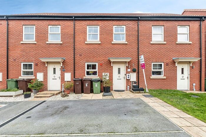 3 Bedroom Terraced House For Sale In Camplin View, Ackworth, Pontefract, WF7
