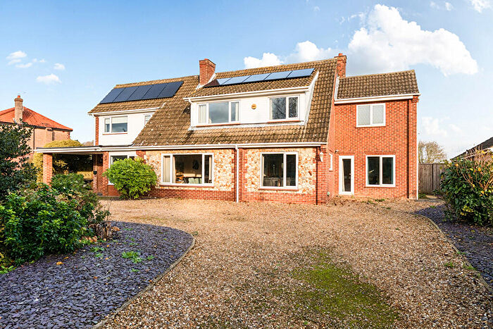 6 Bedroom Detached House For Sale In St. Peters Road, Wiggenhall St. Germans, PE34