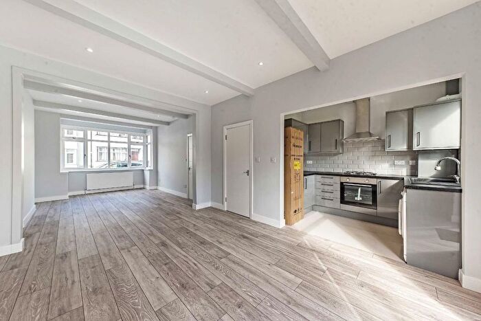 3 Bedroom Terraced House To Rent In Hepworth Road, Streatham, SW16