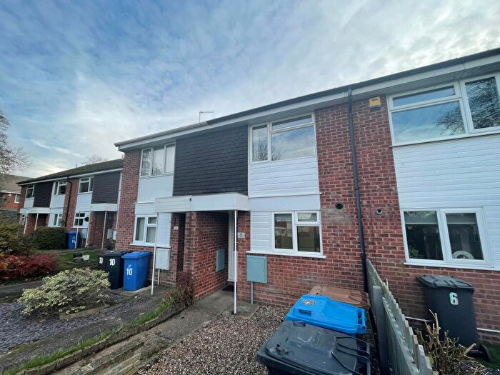 2 Bedroom Town House To Rent In Sedgefield Green, DE3