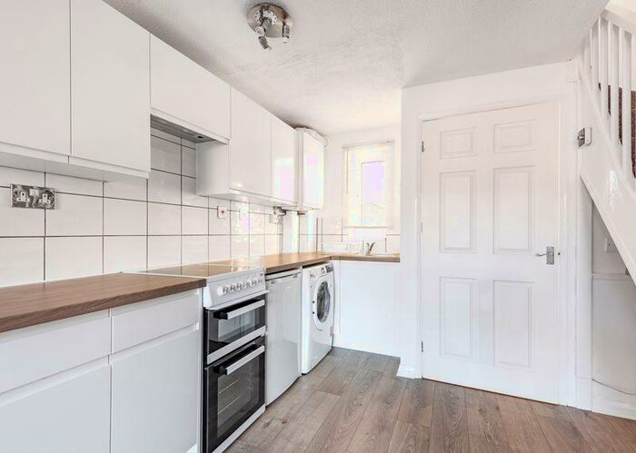 1 Bedroom Terraced House To Rent In Spruce Drive, Bicester, OX26