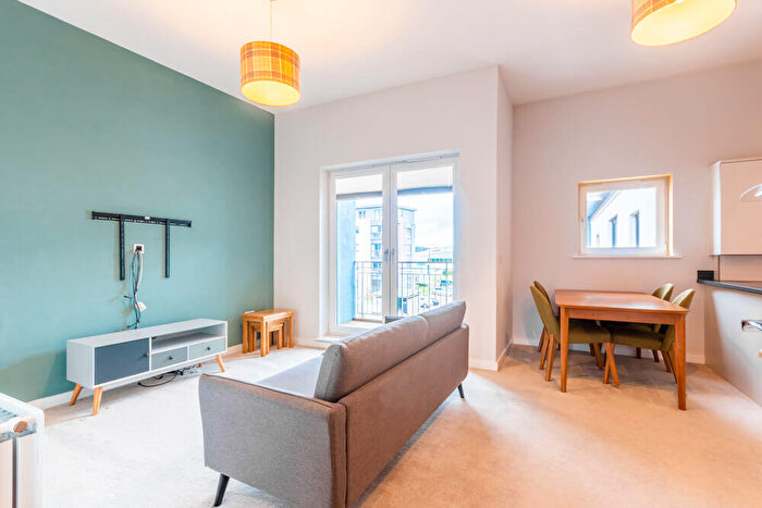 2 Bedroom Flat To Rent In L – East Pilton Farm Place, Edinburgh, EH5