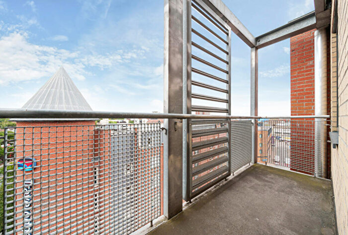 1 Bedroom Apartment For Sale In Emma House, , Market Link, Romford, RM1