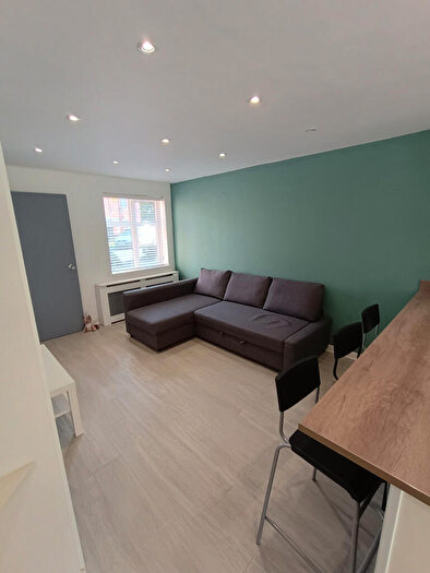 2 Bedroom House To Rent In Sidbury Road, CV6