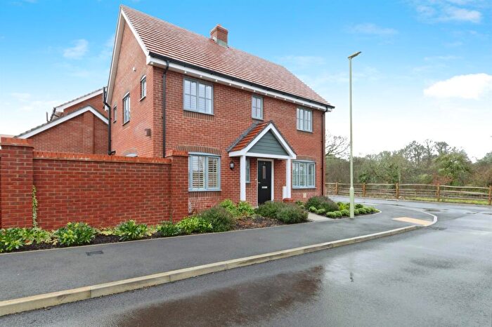 3 Bedroom Detached House For Sale In Seton Way, Fordingbridge, SP6