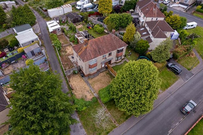 3 Bedroom Semi-Detached House For Sale In Valley Road, Mangotsfield, BS16