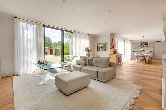 6 Bedroom Detached House To Rent In Ham Farm Road, Richmond, TW10