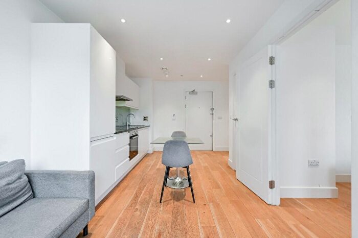 1 Bedroom Flat To Rent In Edridge Road, Croydon, London, CR0