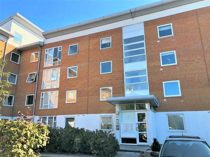 1 Bedroom Apartment To Rent In Felixstowe Court, London, E16