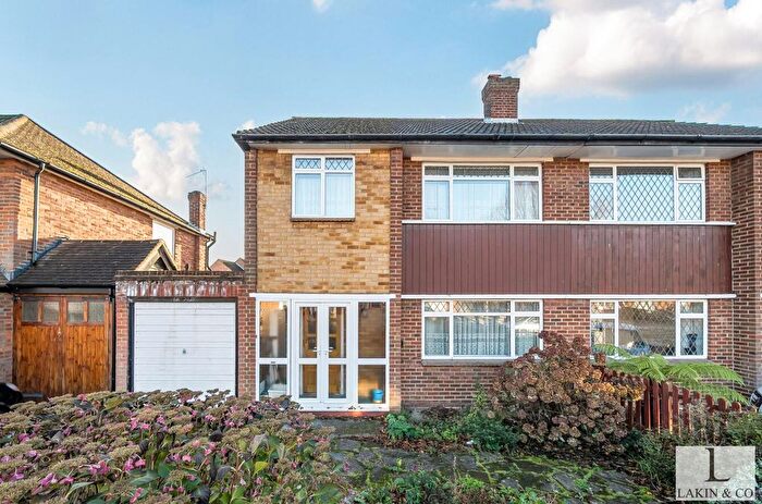 3 Bedroom Semi-Detached House For Sale In Edinburgh Close, Ickenham, UB10