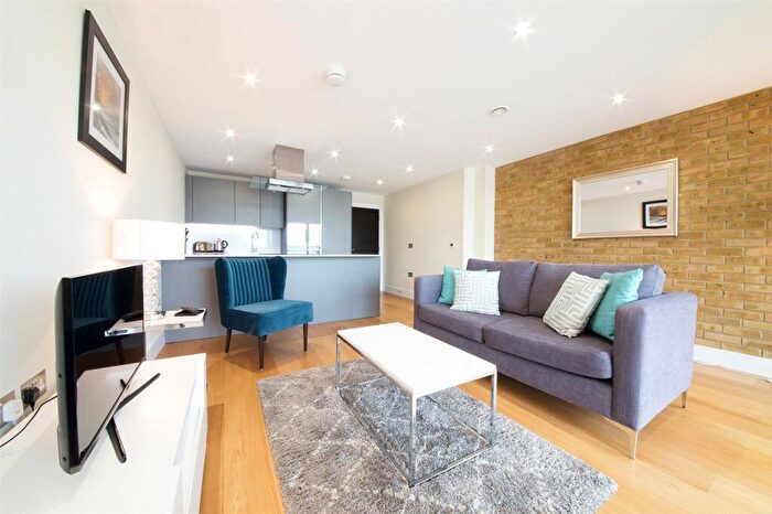 2 Bedroom Apartment To Rent In Wapping High Street, London, E1W