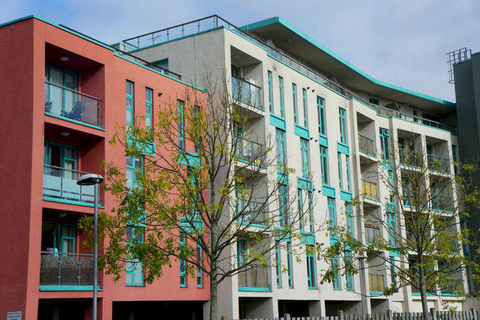 1 Bedroom Flat To Rent In Peglar Way, RH11