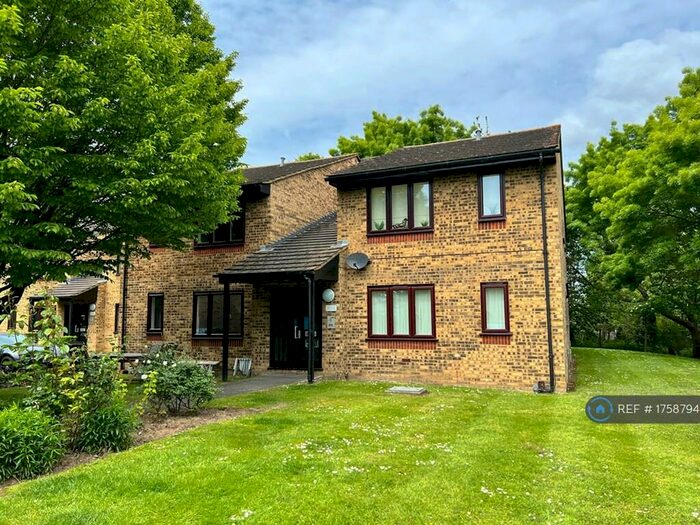 1 Bedroom Flat To Rent In York Rise, Orpington, BR6