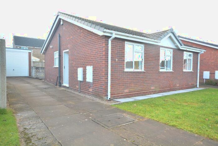 3 Bedroom Bungalow To Rent In Bude Close, Crewe, CW1