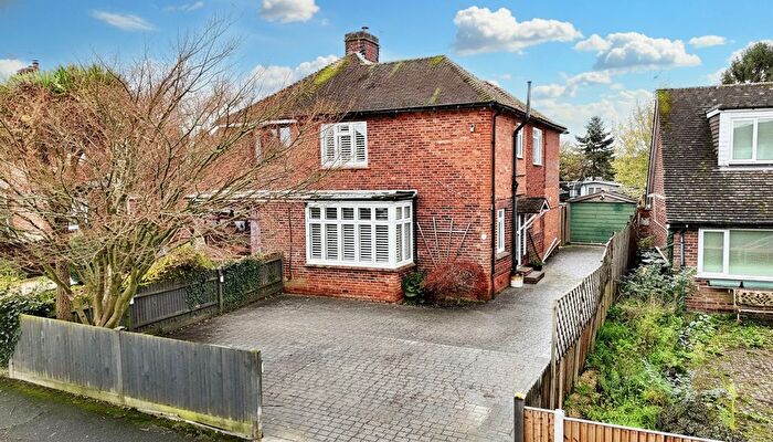 3 Bedroom Semi Detached House For Sale In Norrington Road, Maidstone, ME15