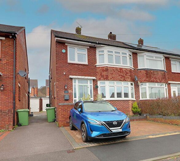 3 Bedroom Semi Detached House For Sale In Cranborne Road, East Cosham, Portsmouth, PO6