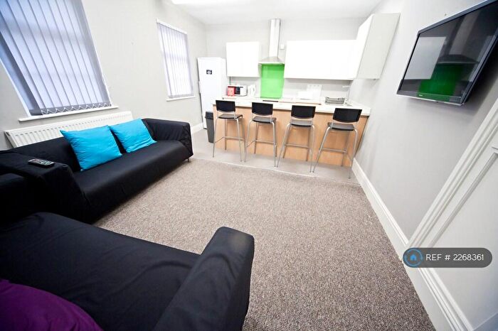8 Bedroom Terraced House To Rent In Ribblesdale Place, Preston, PR1