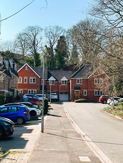 5 Bedroom Town House For Sale In Knighton Close, Caversham, Reading, RG4
