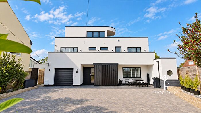 5 Bedroom Detached House For Sale In Freshwinds, Walton-On-The-Naze, Essex, CO14