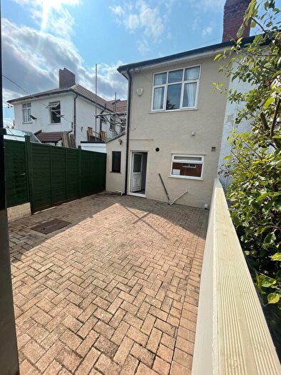 5 Bedroom Flat To Rent In Henleaze Road, Bristol, BS9