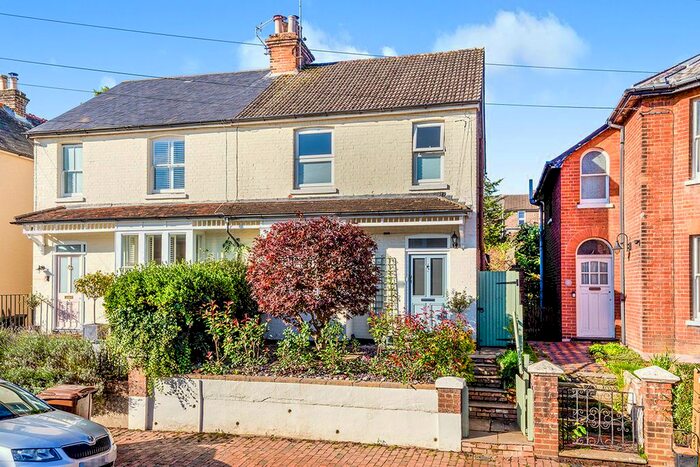 3 Bedroom Semi-Detached House To Rent In Dorking Road, Tunbridge Wells, Kent, TN1