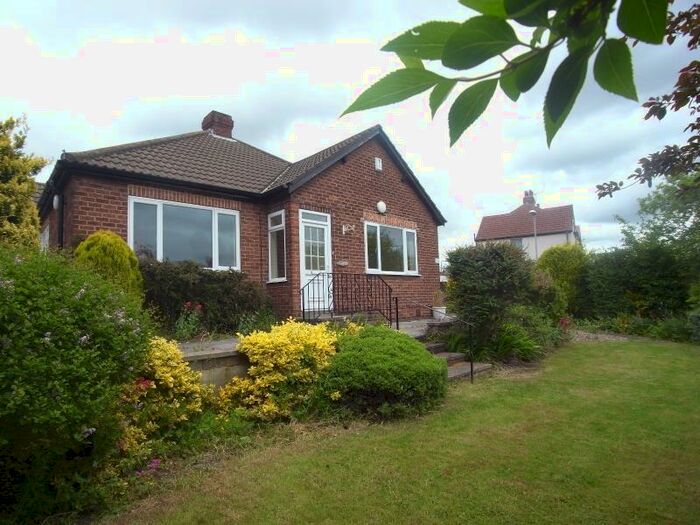 3 Bedroom Bungalow To Rent In Broadway, Horsforth, LS18