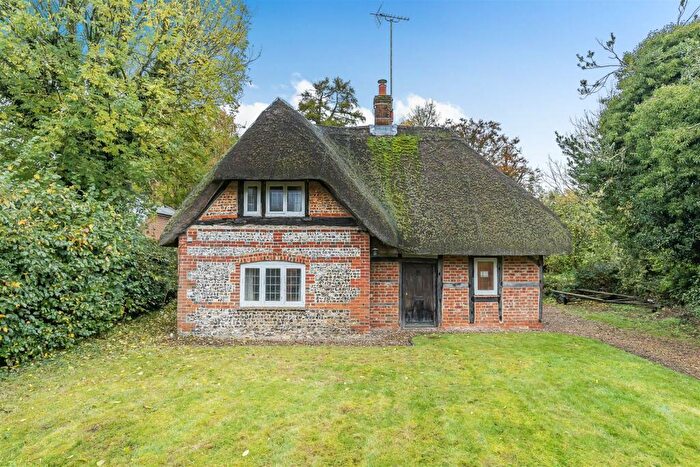 2 Bedroom Detached House To Rent In Vernham Dean, Andover, SP11