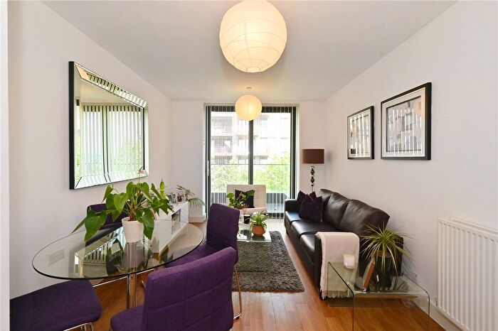 1 Bedroom Flat For Sale In Connaught Heights, Agnes George Walk, Newham, London, E16
