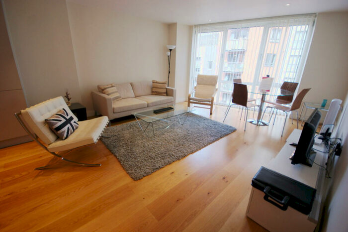 1 Bedroom Apartment To Rent In Glasshouse Yard, London, EC1A